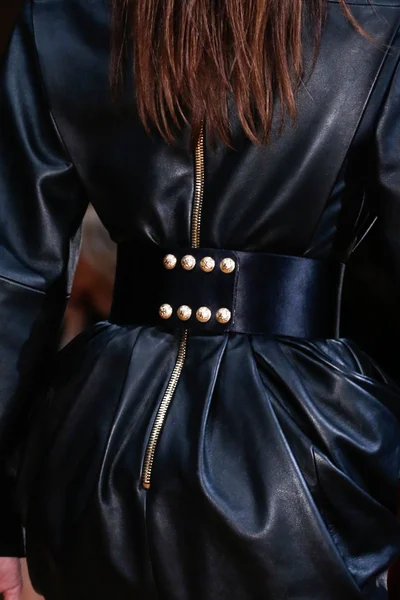 Look 7